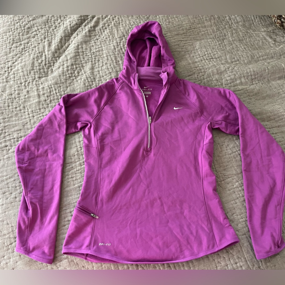 Nike Dri-Fit Medium fuchsia long sleeve hooded fleece lined athletic jacket sz M